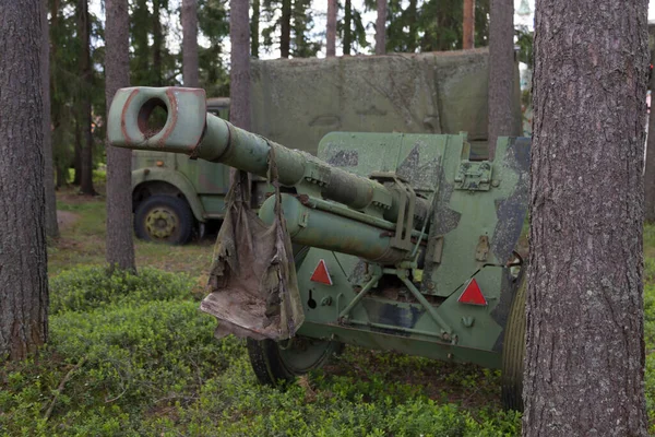 Vaasa Finnland Juni 2022 Kanonen Und Militärlastwagen Wald — Stockfoto