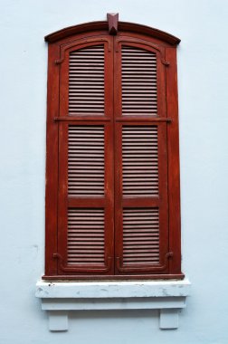 antika ahşap pencere