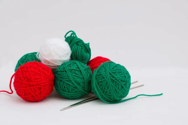 Skeins Red Green Yarn White Background Christmas Concept — Stock Photo, Image