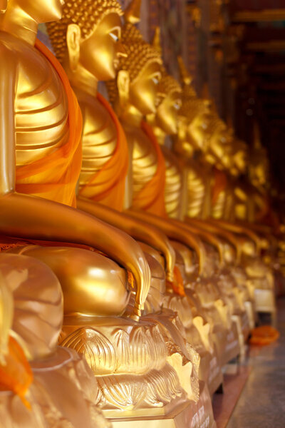 golden hand buddha 