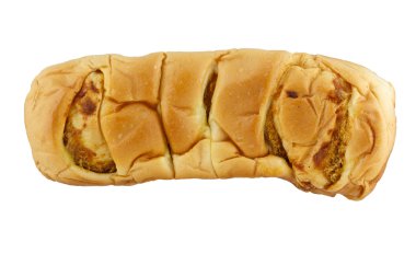 beyaz zemin üzerinde domuz eti ekmek rendelenmiş