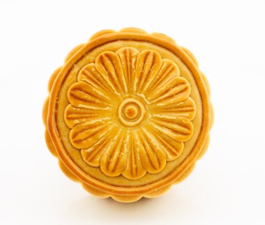 Ay pastası beyaz arkaplanda izole
