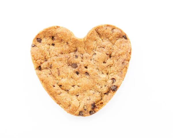 Corazón forma chocolate chip cookie aislado — Foto de Stock