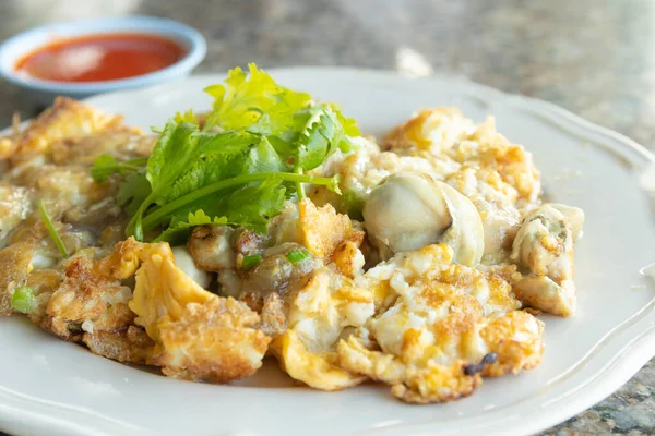 Crispy Oyster Omelette Chili Sauce Chinese Seafood — Stock Photo, Image