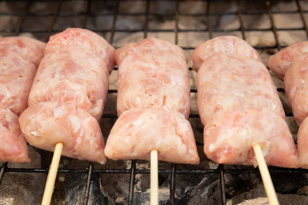Gegrillte Fermentierte Schweinespieße Auf Holzkohleherd Thai Street Food — Stockfoto