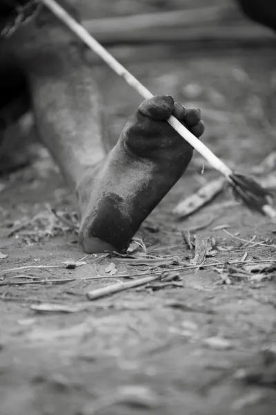 Un momento nella vita quotidiana della tribù Hadza del Lago Eyasi Tanzania . — Foto Stock