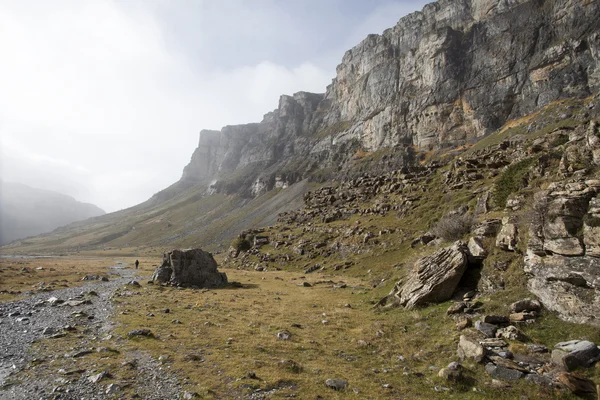 Paysages différents dans les montagnes pyrénées du nord de l'Espagne — Photo