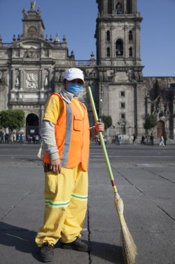 sokak süpürge aracı ile temizlik yol süpürme aracı