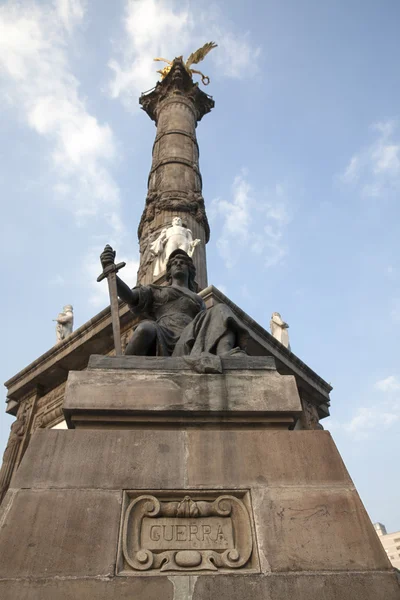 Monument in Plaza del Angel de la Independencia in Mexico DF — Stock Photo, Image