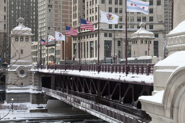 Puente de la Avenida Michigan o Puente DuSable en invierno —  Fotos de Stock