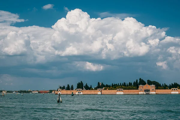 Increíble Vista Del Casco Antiguo Venecia Mar Hermoso Cielo Nublado — Foto de Stock