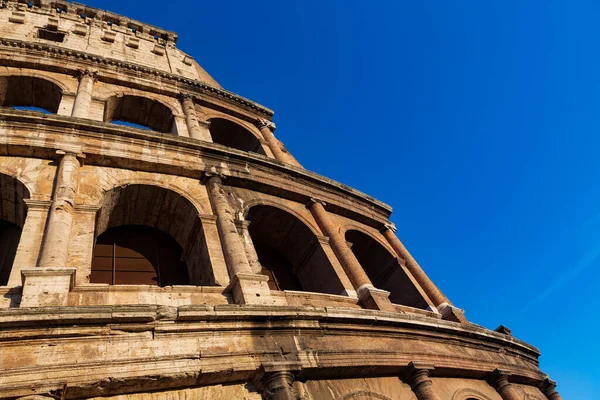 Sol Põe Coliseu Roma Itália Maior Anfiteatro Antigo Construído Durante — Fotografia de Stock