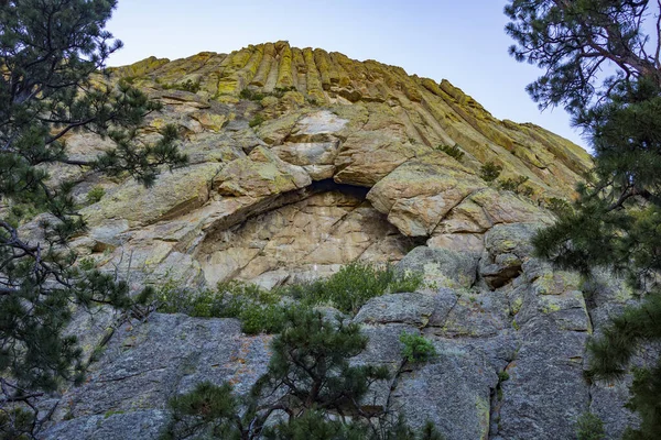 Devils Tower Geologic Feature Protrudes Out Prairie Black Hills Considered — Foto de Stock
