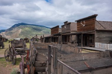 Under overcast skies of Cody, Wyoming lies the remnants of an old town from the days of the Wild West. 