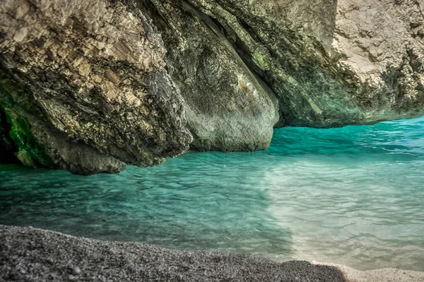 Wunderschönes Azurblaues Wasser Myrtos Strand Auf Der Insel Kefalonia — Stockfoto