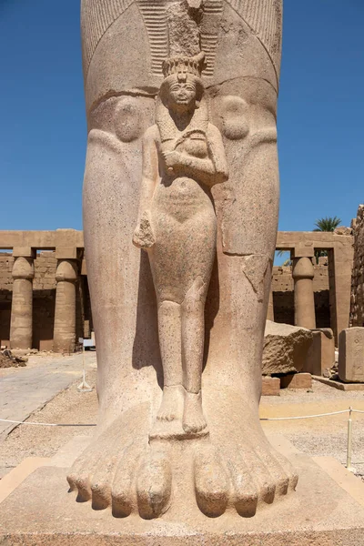 Estátua Ramsés Com Sua Filha Merit Amon Templo Amon Karnak — Fotografia de Stock
