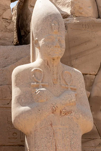 Standbeeld Van Farao Bij Tempel Van Karnak Luxor Het Oude — Stockfoto