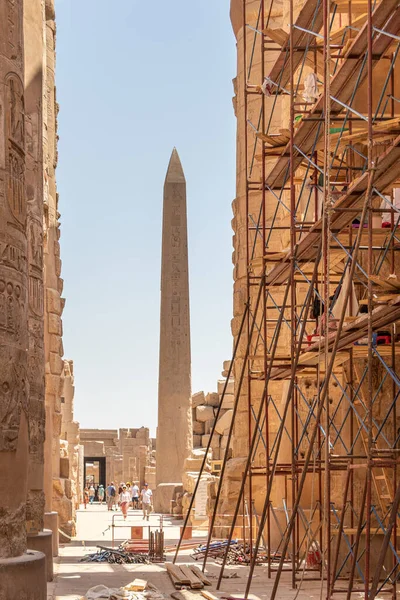 Louxor Égypte Septembre 2021 Nettoyage Des 134 Colonnes Grande Salle — Photo