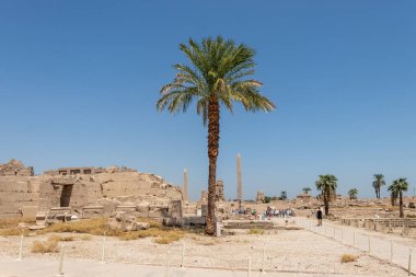 Luxor, Mısır - 21 Eylül 2021: Kraliçe Hapshetsut 'un Obelisk' i, Mısır