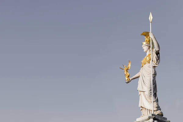 Estatua Pallas Athena Sobre Fondo Gris Con Espacio Copia Para — Foto de Stock