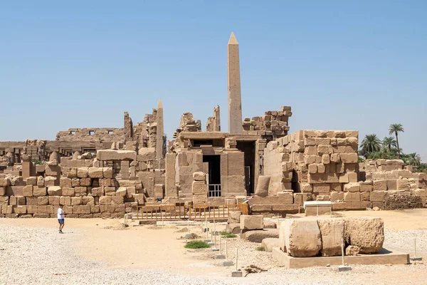 Louxor Égypte Septembre 2021 Obélisque Thoutmôsis Obélisque Reine Hatchepsout Temple — Photo