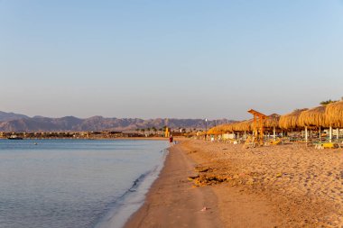 Hurghada, Mısır - 26 Eylül 2021: Mısır 'da gün doğumu