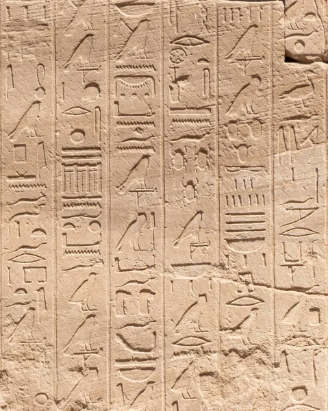 Ancient Egyptian Hieroglyphs Stone Walls Karnak Temple Luxor Egypt — Stock Photo, Image