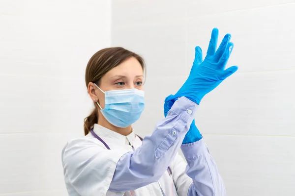 Beautiful Young Doctor Woman Medical Mask Gloves Stethoscope Hospital Coronavirus — Stock Photo, Image