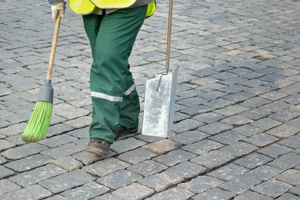 De reiniging van de straten van de stad van afval — Stockfoto