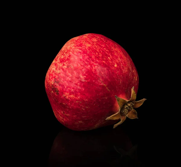 Granaatappel Citrusvruchten Een Zwarte Achtergrond Met Reflectie — Stockfoto