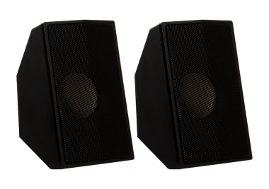 İzolasyonda beyaz bir zemin üzerinde akustik hoparlörler akustik sistem