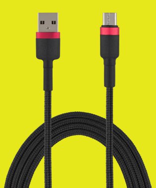 USB ve mikro USB bağlantısı olan kablo, izolasyonda sarı bir arkaplan üzerinde