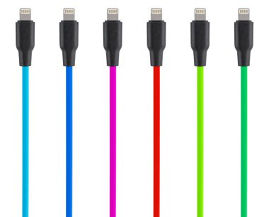 Şimşek kablosuna bağlanıcı, beyaz arkaplanda izole edildi