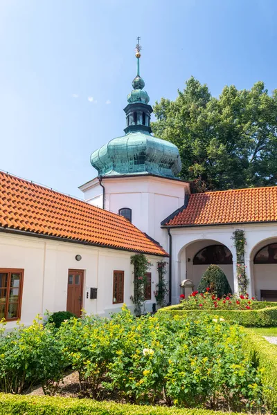Kyrkan av antagandet av Our Lady, Klokoty, Tabor, Tjeckien — Stockfoto