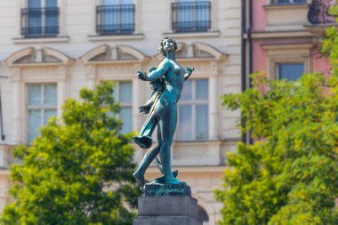 Çek Cumhuriyeti Prag 'daki Janacek Embankment üzerindeki Vltava Nehri Heykeli
