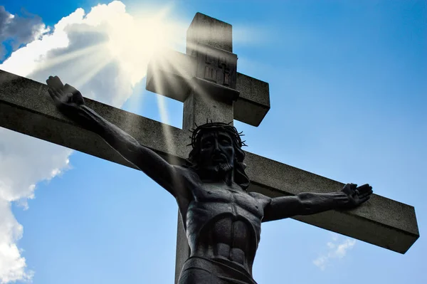 Jesus Christ Crucified Cross Background Sky Rays Sun Close Religion — Foto de Stock