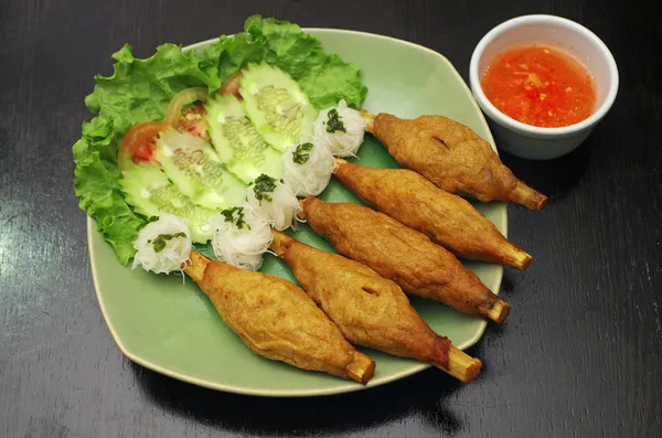 Vietnam Food (camarón asado a la parrilla sobre pincho de caña de azúcar abierto —  Fotos de Stock