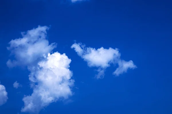 Blue sky with white cloud background — Stock Photo, Image