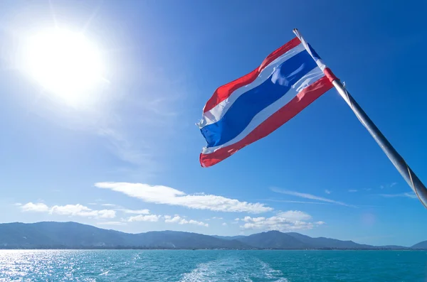 Thailand flag flying on Stern over sea with sunshine heading to — Stock Photo, Image