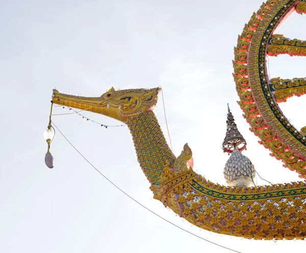 Zlatá labuť sochařství, Thajsko — Stock fotografie