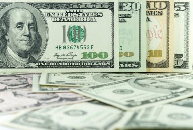 tüm Amerikan Doları üzerinde birçok dolar arka plan türünü yığını