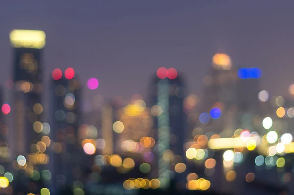 Bangkok paisaje urbano en la hora del crepúsculo, borrosa Foto bokeh — Foto de Stock