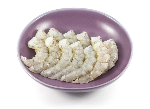 Свежие креветки в тарелке, изолировать — стоковое фото