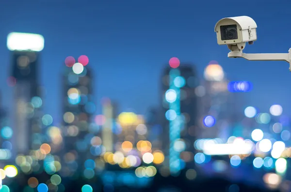 Security camera monitoring the bangkok cityscape at twilight tim — Stock Photo, Image