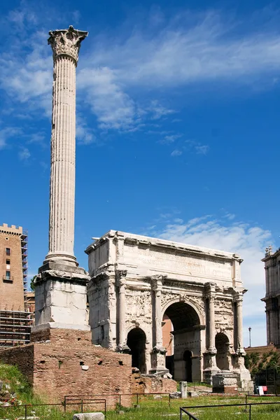 Arco triunfal de Tito en el Foro Romano —  Fotos de Stock