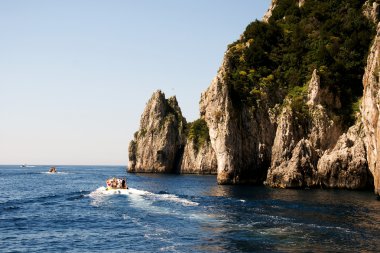 Faraglioni kaya oluşumu Adası Capri, İtalya