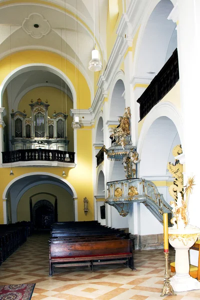 在 litovel，捷克共和国的圣马克教堂的内部 — 图库照片