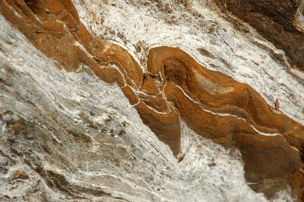 Akdeniz kıyısında yıpranmış kireçtaşı — Stok fotoğraf