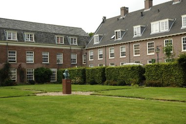 John müzenin avlusunda amos comenius naarden içinde