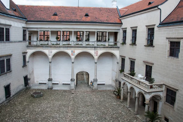 Courtyard of the castle in Telc — Stock Photo, Image